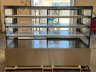 171-0330 71" Glass Donut Pastry Lighted Dry Bakery Case