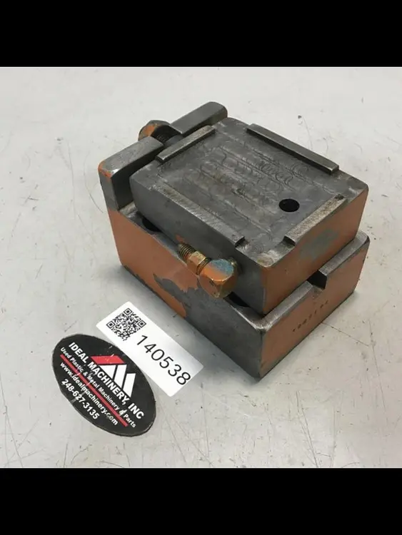 Used CINCINNATI MILACRON 3955175 Clamps Michigan US | Ideal Machinery #607575