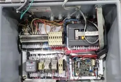 USED 2004 APPLETON A301