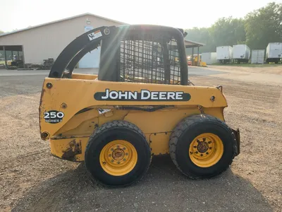 Used 2000 JOHN DEERE 250 Skid Steer Loaders Michigan US | Miedema Asset Management Group #1320455