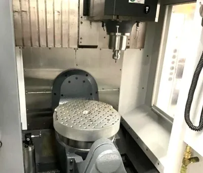 2022 HAAS UMC-500 Vertical Machining Centers (5-Axis or More) | CNC EXCHANGE (2)