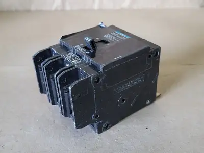 USED SIEMENS BQD3100