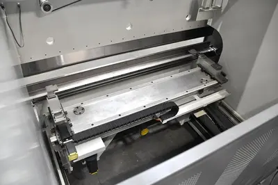 USED LVD PPEB 80 TON X 2500 MM CNC