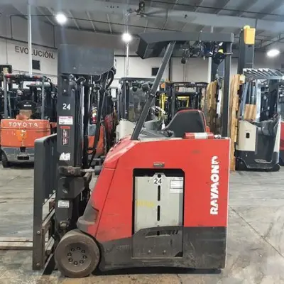 USED 2021 RAYMOND 425-C40QM