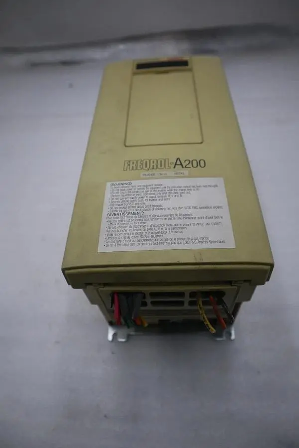 Mitsubishi FR-A240E-1.5K-UL FREQROL-A200 Inverter Drive STOCK 527-B