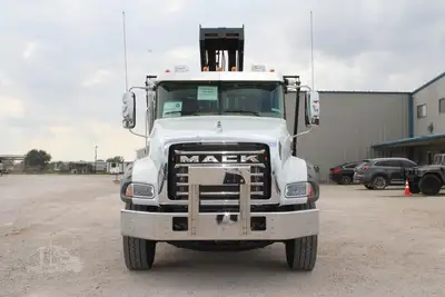 New | in-Stock 2026 MACK GRANITE 64BR Rolloff Trucks Texas US | Roll Off Truck World #1491907