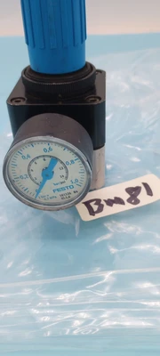 USED Festo FESTO LRP-1/4-0.7 159500 Control Valve + GAUGE 161126