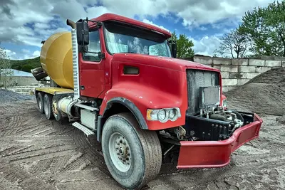 Used 2004 VOLVO VE-D12 Concrete Mixer Trucks Pennsylvania US | Proxy Equipment #1378243