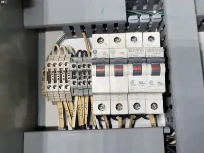 Used ALLEN-BRADLEY 1764-LRP Misc Electrical & Power Parts British Columbia CA | Lenmark #1439717