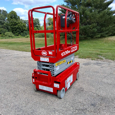 Used 2017 MEC 1330SE Scissor Lifters Wisconsin US | Stack Equipment #926388