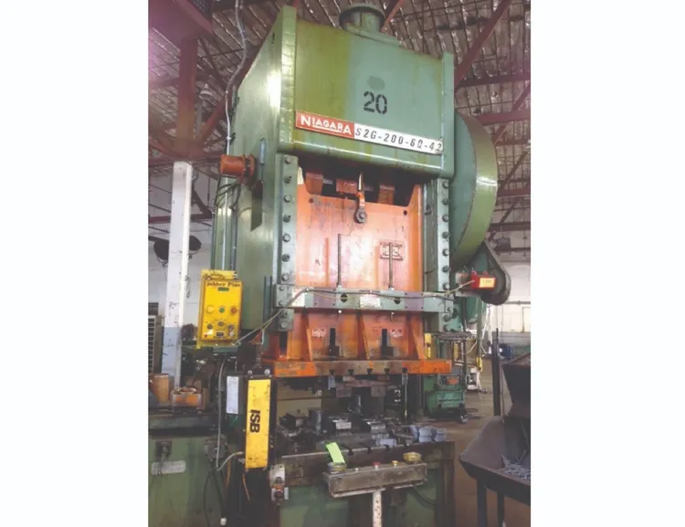 Used 1970 NIAGARA S2G-200-60-42 Gap Frame (OBS) Presses Michigan US | Universal Press & Machinery (UPM) #5072