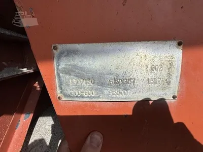 USED 2002 UNIVERSAL 130x150