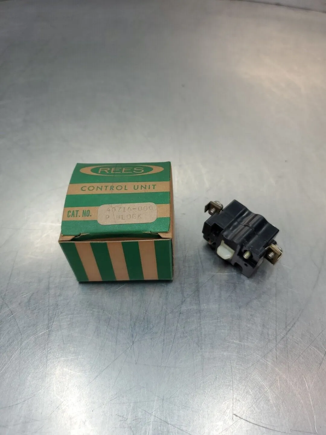 Used REES _UNKNOWN_ Terminal Blocks | Palmetto Automation #1157537