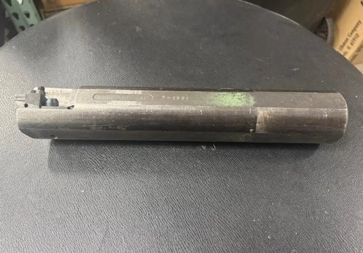 USED KENNAMETAL T-1571 2.375" DIAMETER BORING BAR
