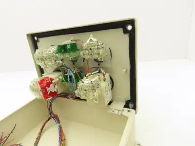 Used N/A _UNKNOWN_ Relays & Switches Indiana US | Arrow Industrial #1316895