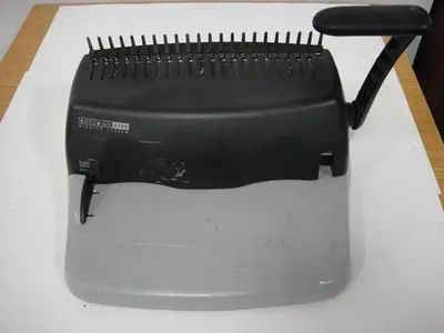 USED GBC DOCUBIND P100