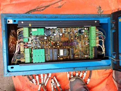 (5) Alfa-Laval EPC-41 control units.