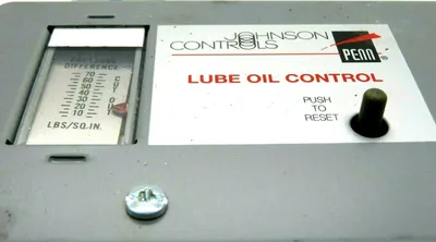 NEW JOHNSON CONTROLS P28AA-1C LUBE OIL CONTROL P28AA1C