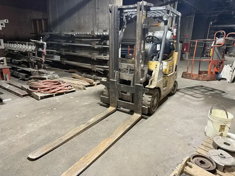 Used CATERPILLAR GC40KS Liquid Propane Forklifts Pennsylvania US | Global Equipment International, LLC #759434