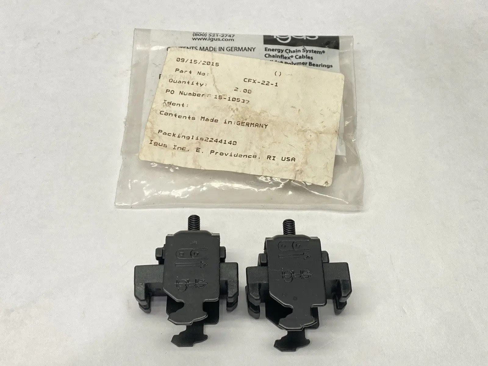 USED IGUS STRAIN RELIEF CLAMPS LOT OF 2