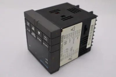 HONEYWELL DC230L-E0-00-10-0A00000-00-0 TEMPERATURE CONTROLLER STOCK K-384-D