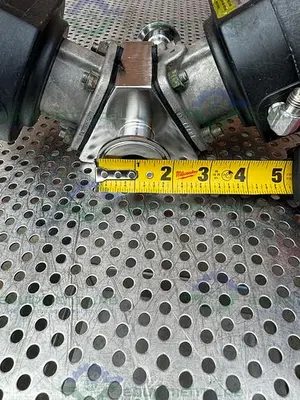 USED 2 ITT PURE FLO ADVANTAGE 3 - WAY DIAPHRAGM VALVE W/ 1" SANITARY FITTING