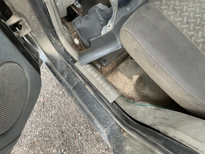 USED 2005 JEEP LIBERTY