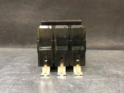 Used GENERAL ELECTRIC THQB32030 Switchgears British Columbia CA | Lenmark #244218