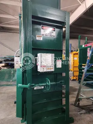 USED PTR 3400-HD VERTICAL BALER
