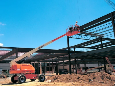 USED 2013 JLG 400S