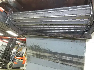 Enomoto 37"W x 8' 4" Chip Conveyor 26"Belt 220V *Needs New Drive Sprockets*