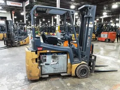 USED 2019 CATERPILLAR 2ET4000