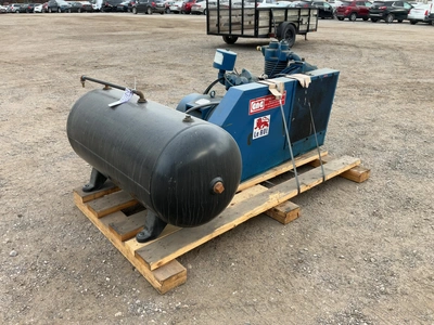 Used LEROI AIR COMPRESSOR 25 HP 880A HEAVY DUTY TWO STAGE RECIPROCATING 87.5 CFM AT 175 PSI Lubricated Reciprocating Air Compressors Michigan US | Miedema Asset Management Group #1761057