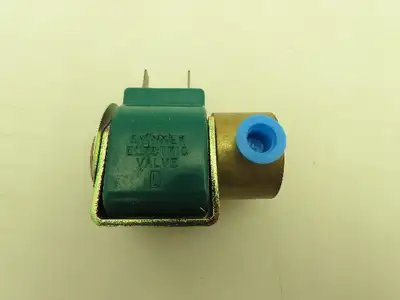 Honeywell Skinner C2R1260 Solenoid Valve 2-Way NC 240V 90 PSI 1/8" NPT