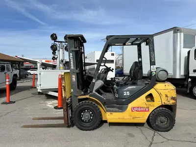 Used KOMATSU FG25T-16 Misc Forklifts Utah US | Global Remarketing #1285321