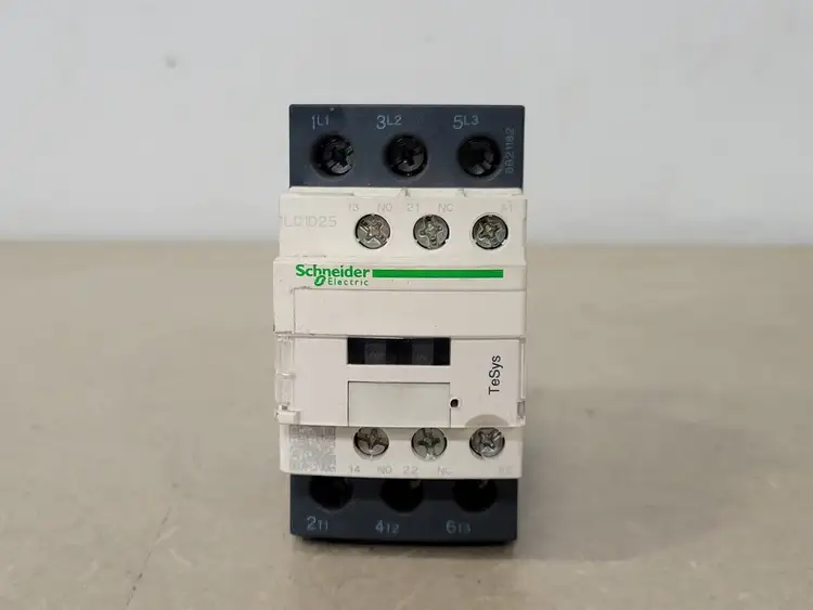 Used SCHNEIDER ELECTRIC LC1D25 Switchgears British Columbia CA | Lenmark #239495