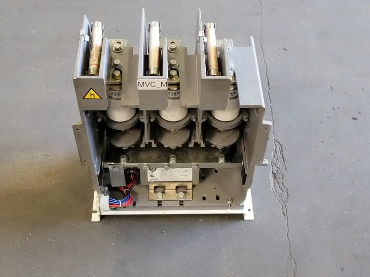 Used ALLEN-BRADLEY 1502-VC4DBDA-0 Switchgears British Columbia CA | Lenmark #241804