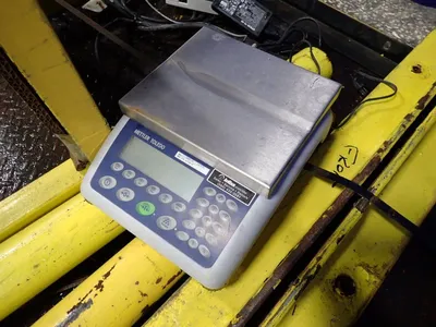 Mettler Toledo 5000 Lbs Floor Scale