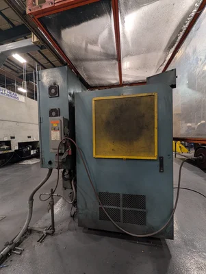 2009 Kuraki PA3512030 Manual Lathe 28" 4-Jaw Chuck; 460/3/60; Apprx. 120" distance between