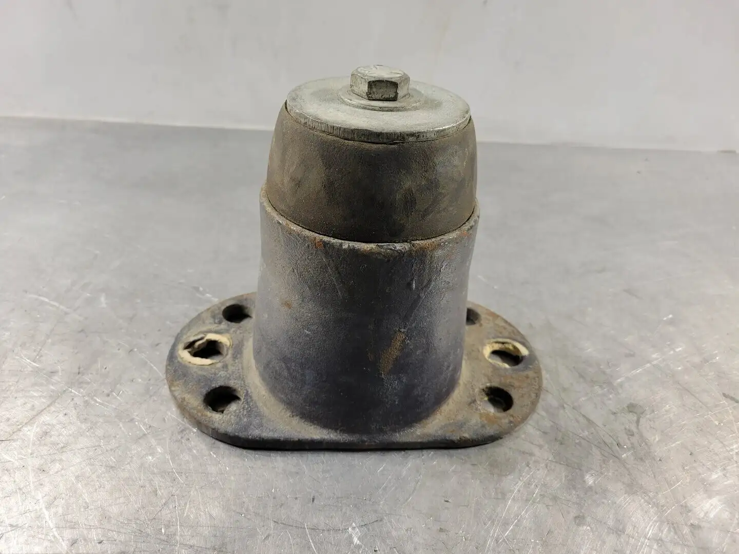Engine Mount Vibration Isolator Rubber