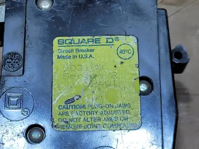 USED SQUARE D QO3100