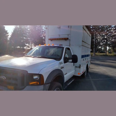 2005 Ford F550 XL Super Duty Truck