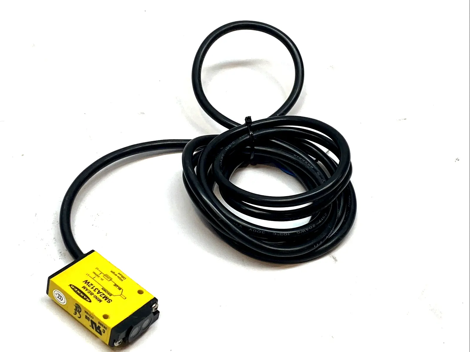 USED BANNER MINI-BEAM PHOTOELECTRIC SENSOR 24–240 VAC DIFFUSE 130MM