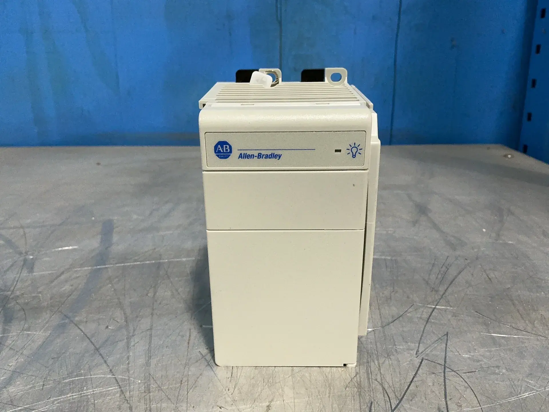 Used 2013 ALLENBRADLEY 1769PB2 PLC Power Supplies Ohio US | HGR 24 #1547052