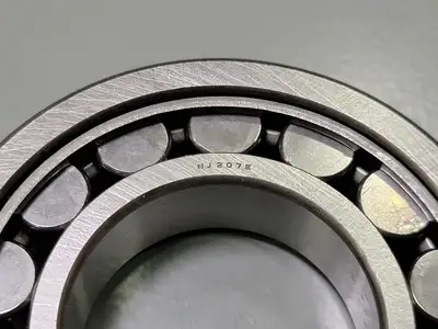 Single Row Cylindrical Roller Bearing No. NJ207E