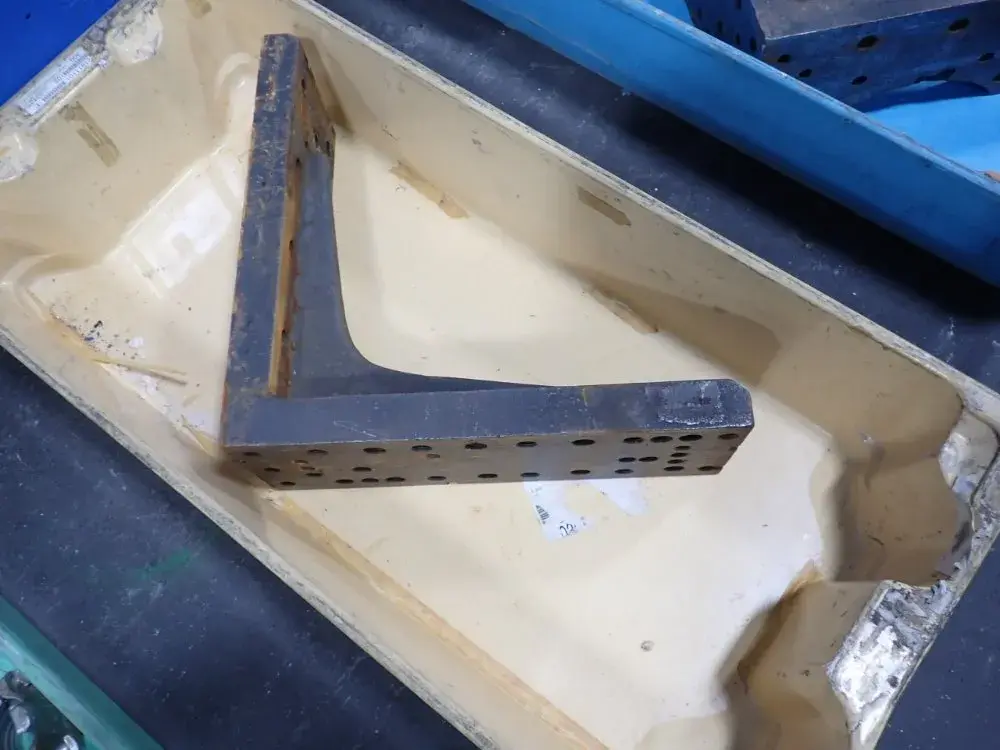 18" X 18" X 7" Right Angle Plate