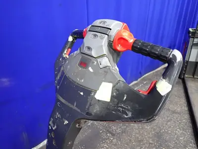 USED THE RAYMOND CORPORATION 8410