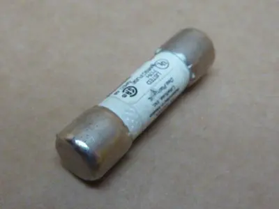 USED LITTELFUSE KLK-10