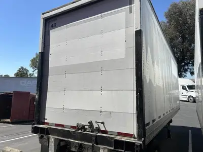 2005 Hyundai 28 ft Dry Van Trailer - Roll up Door, Single Axle