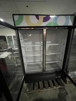 Used TRUE GDM - 49F - LD Display Freezers Missouri US | BAM Discount Restaurant Equipment #1397929